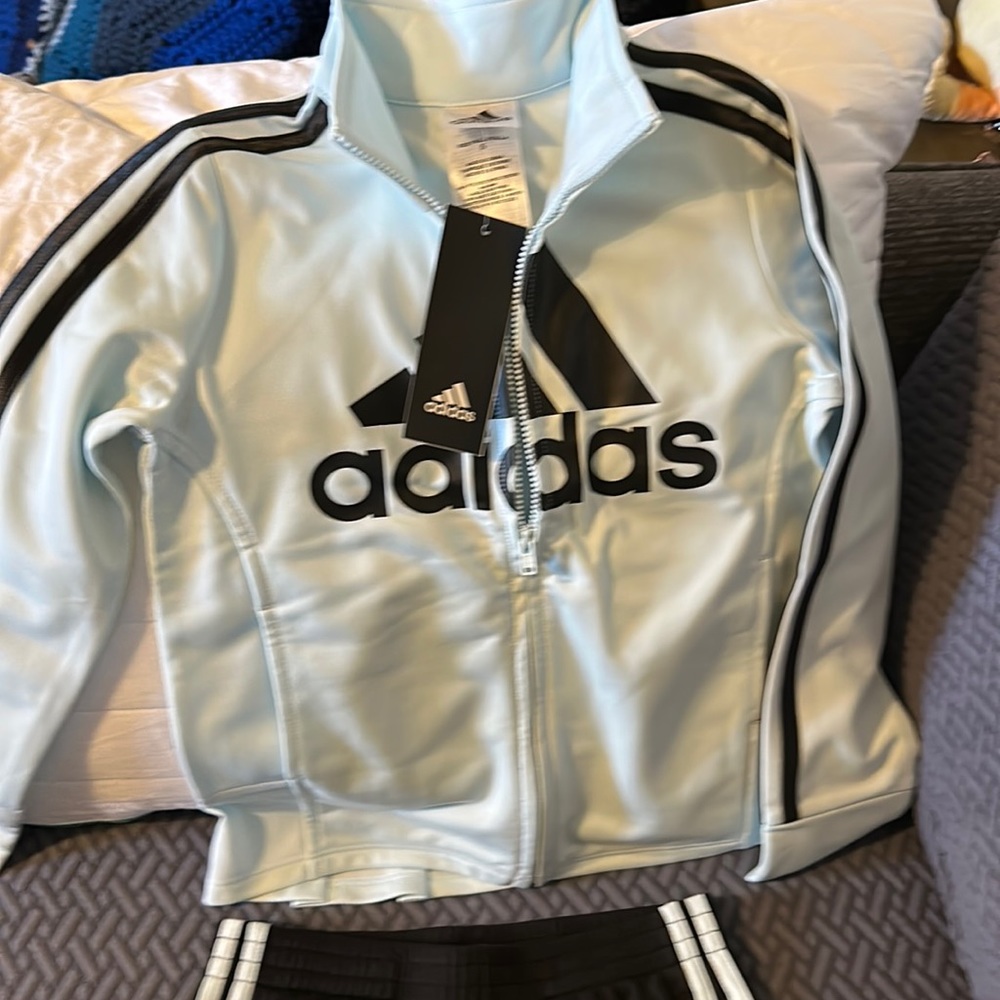 Girls size 5 Jogger outfit